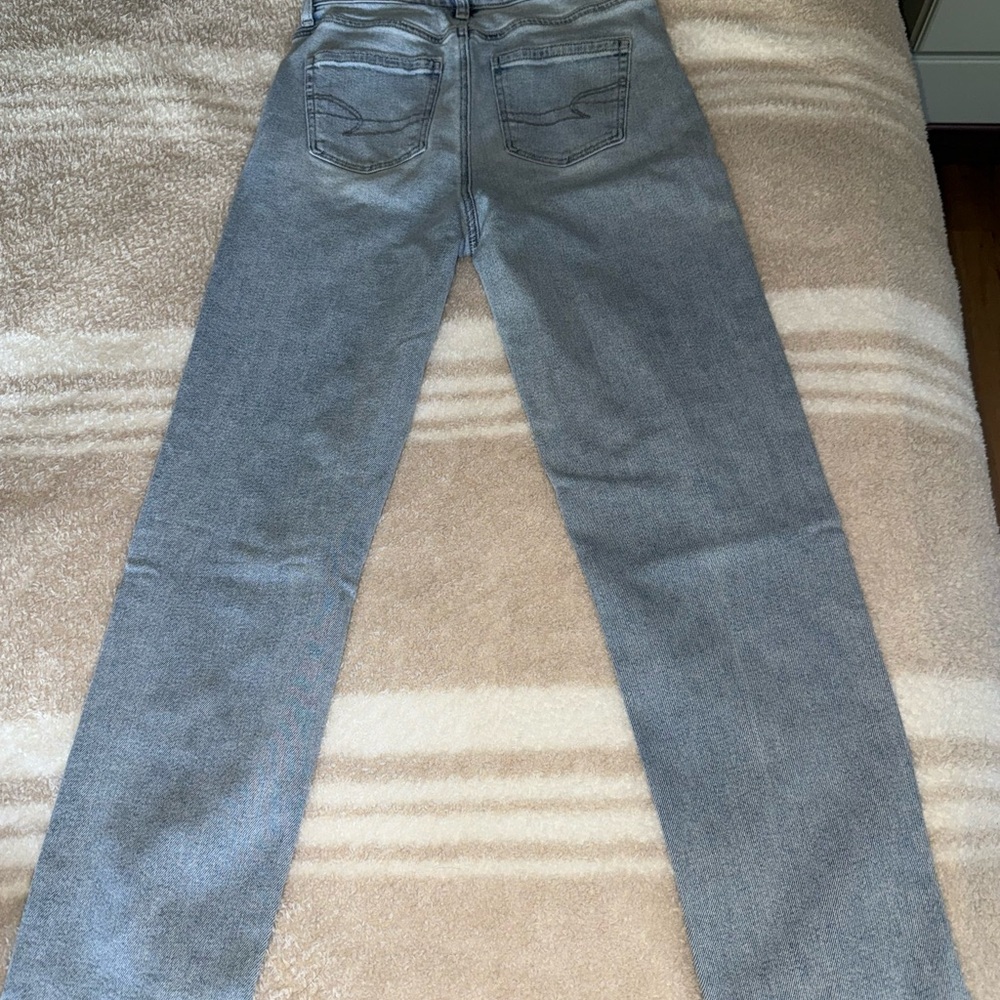 American Eagle Mom Jeans